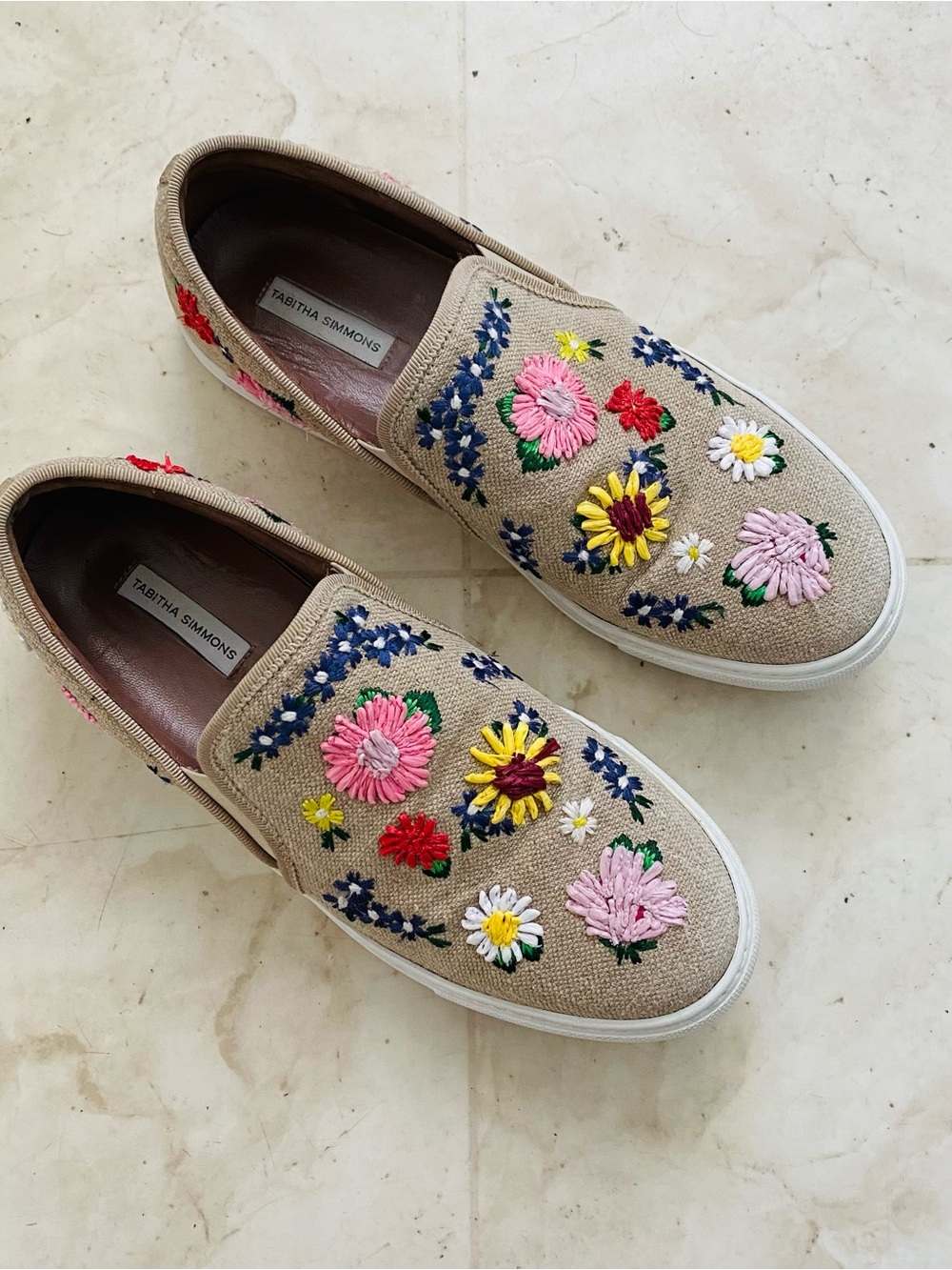 Tabitha Simmons Huntington Meadow Beige Embroidered Floral Sneakers Size 38/7